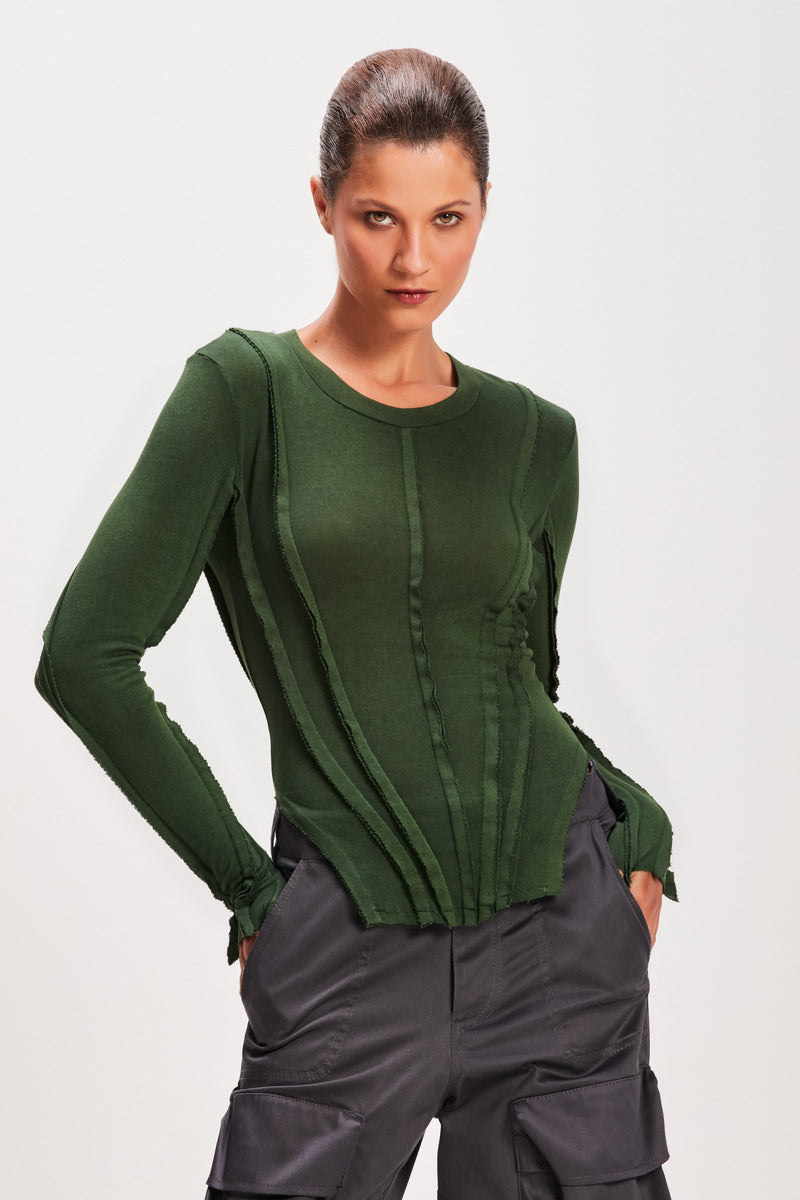 BLUSA RECORTES TINTURADA MALHA VERDE (8080366141667)
