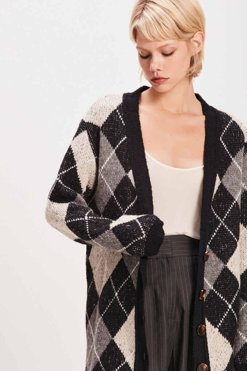 BLUSA CARDIGAN TRICOT ARGYLE PRETO (8080365650147)