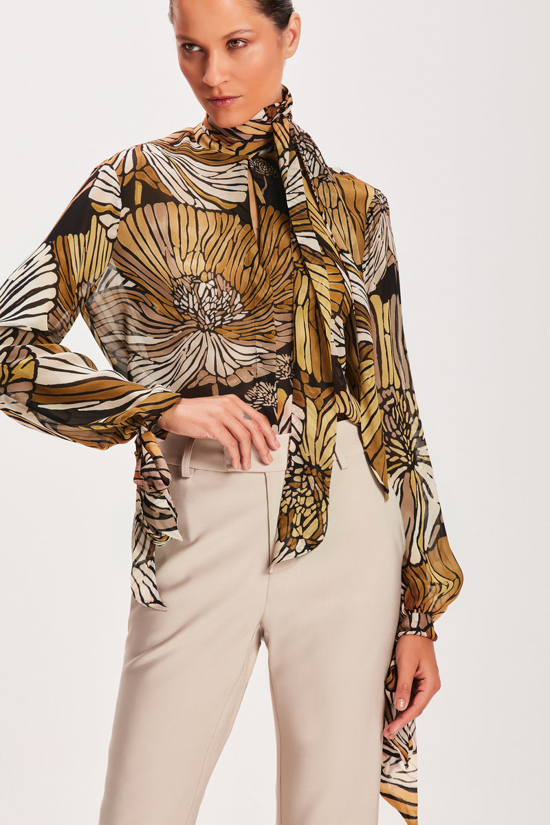 CAMISA LAÇO FLORAL ESTAMPA MARROM (8080367223011)