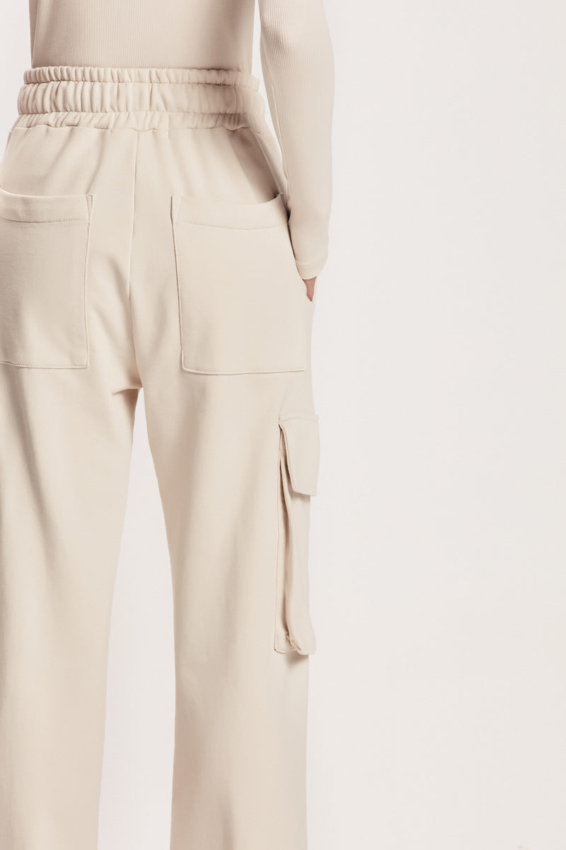 CALÇA MOLETOM CARGO OFF WHITE (8112393978083)