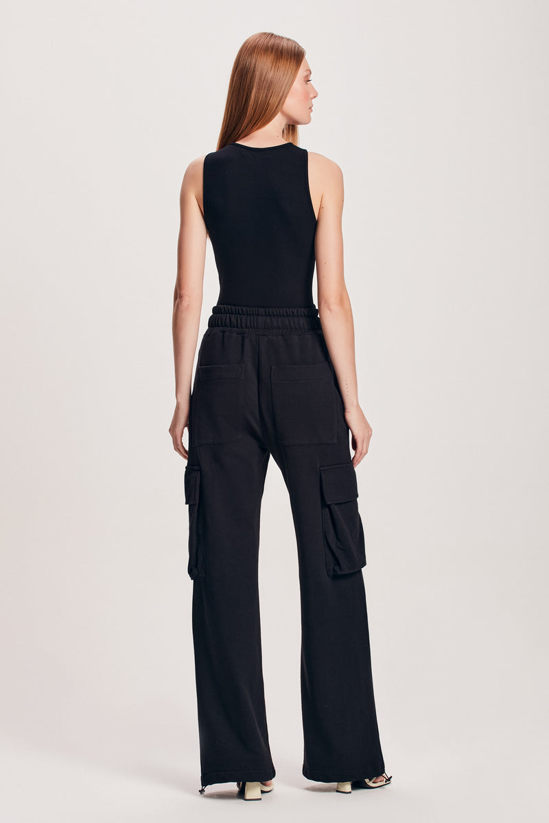 CALÇA MOLETOM CARGO PRETA (8112394010851)