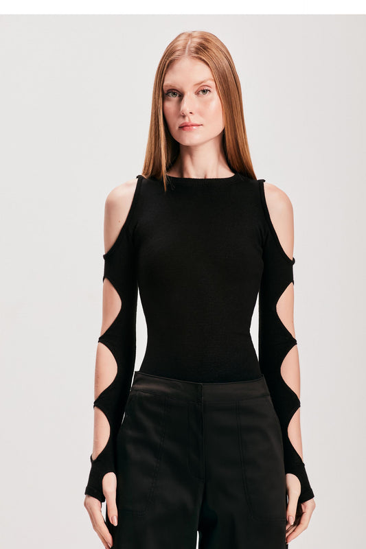 BLUSA TRICOT RECORTES MANGA PRETA (8127959204067)