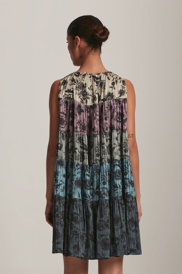 VESTIDO CURTO AMPLO CAMADAS FLORAL PATCHWORK (8143810068707)