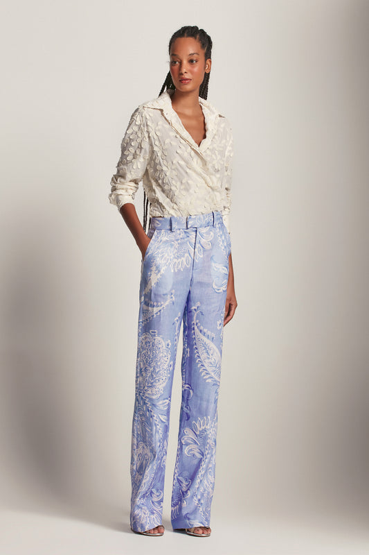 CAMISA FLORES RELEVO BORDADA OFF WHITE (8193359872227)