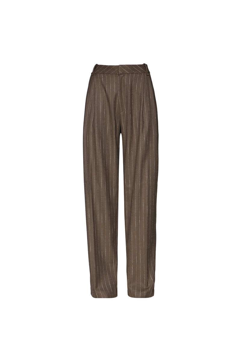 CALÇA ALFAIATARIA PREGAS RISCA DE GIZ MARROM (8904897331427)