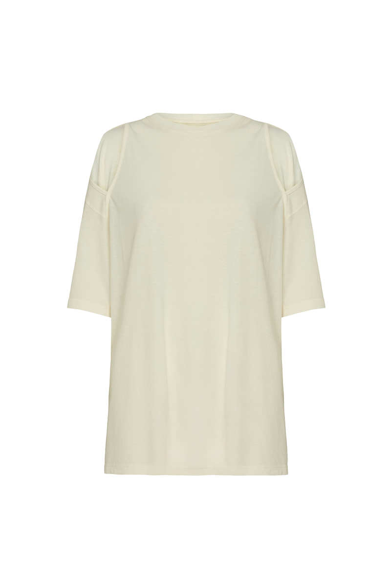 CAMISETA ABERTURA OMBRO MALHA OFF WHITE (8980753154275)