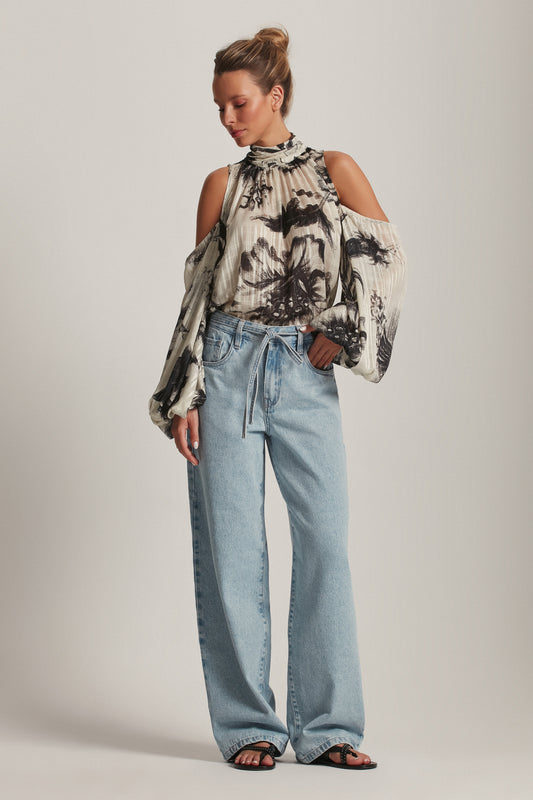 CALÇA JEANS AMARRAÇÃO (8143807480035)