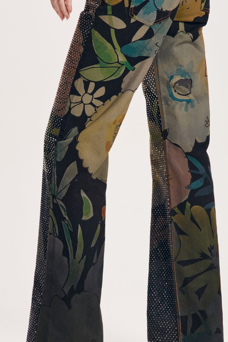 CALÇA SARJA FLORAL MULTICOLOR PEDRAS (8112394207459)