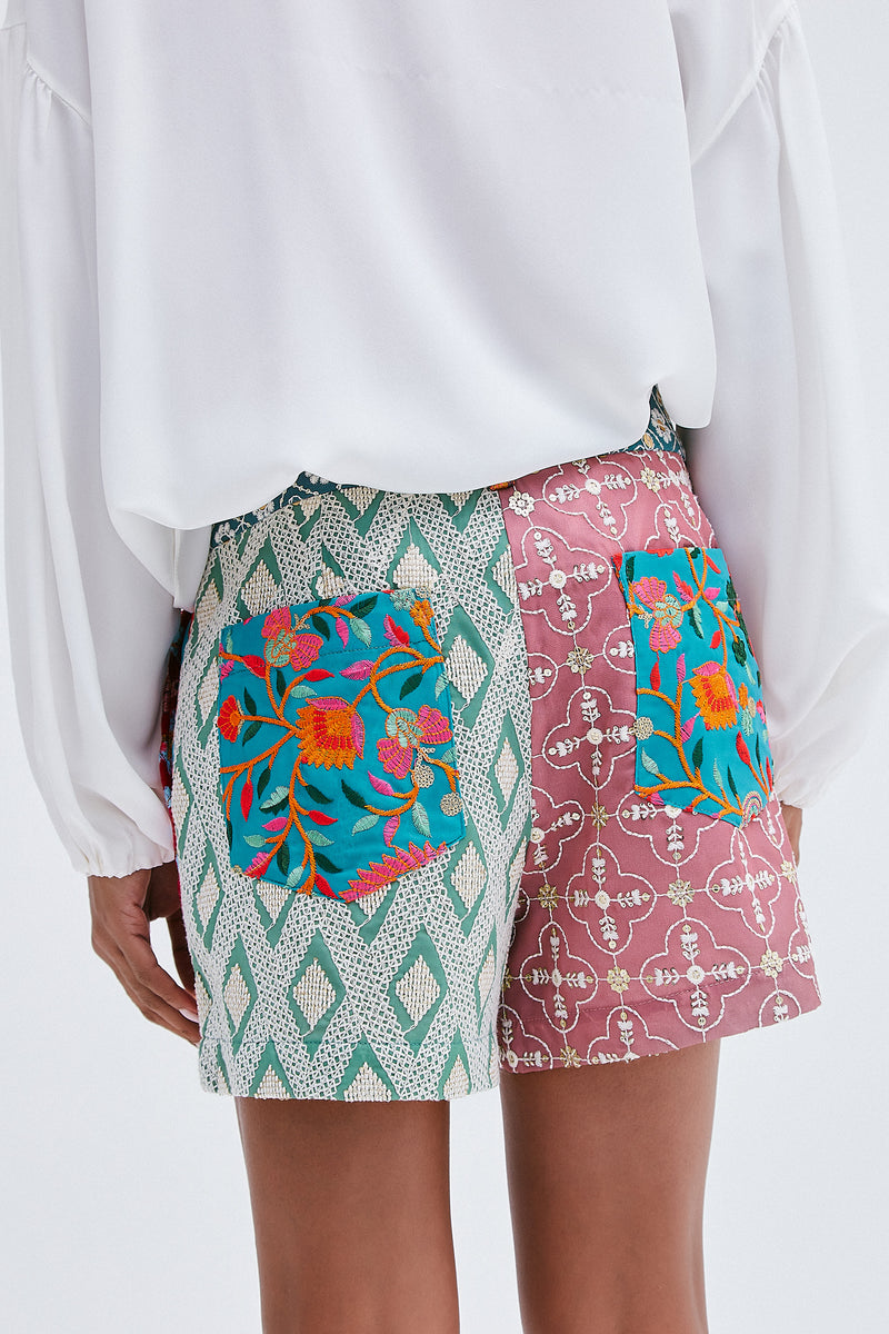 SHORTS PATCHWORK BORDADO MULTICOLOR (8216363729123)