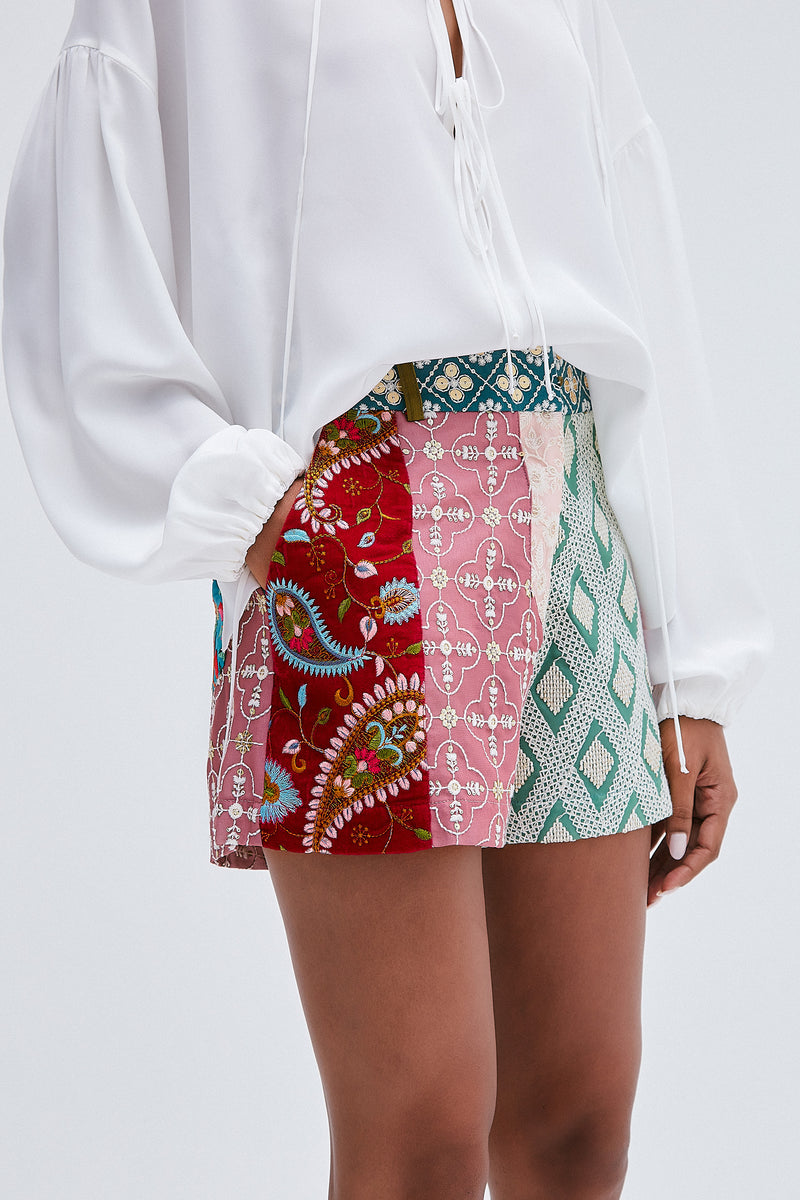 SHORTS PATCHWORK BORDADO MULTICOLOR (8216363729123)