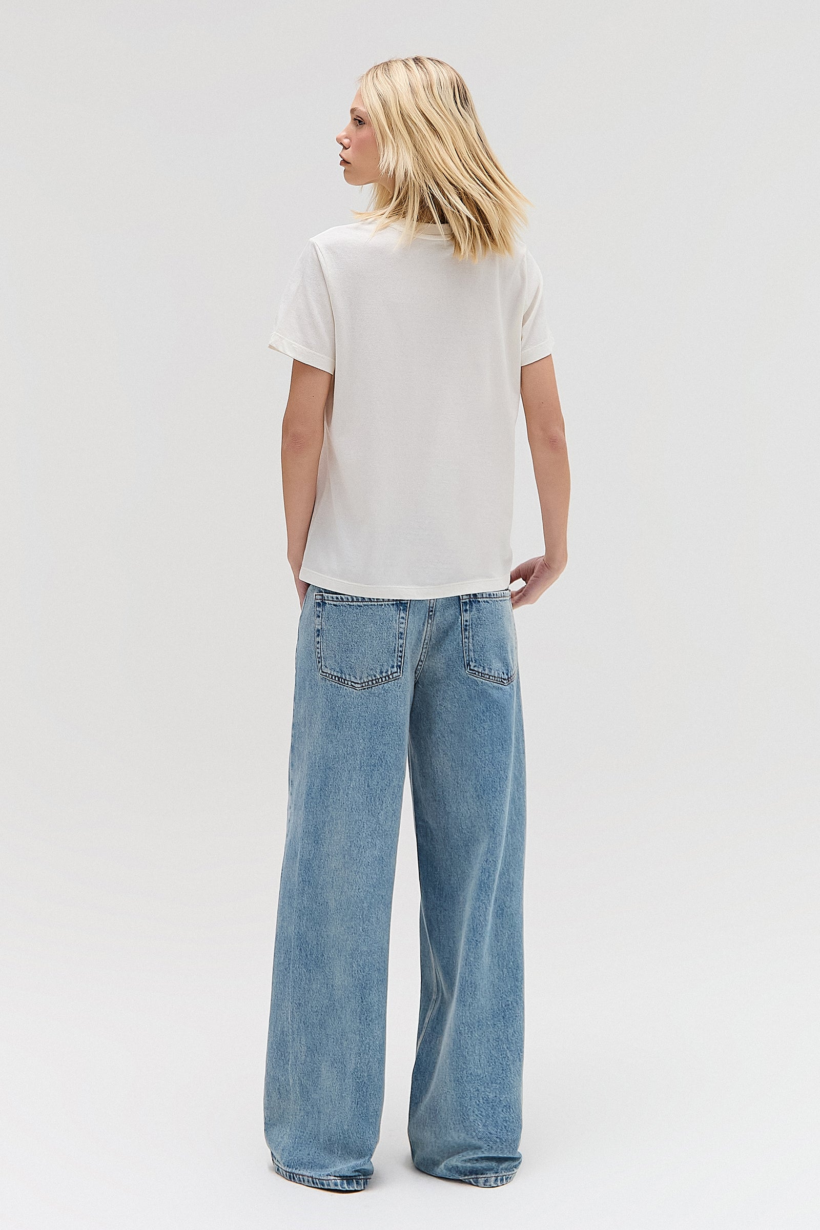 CAMISETA LOVELY – TIG STORE