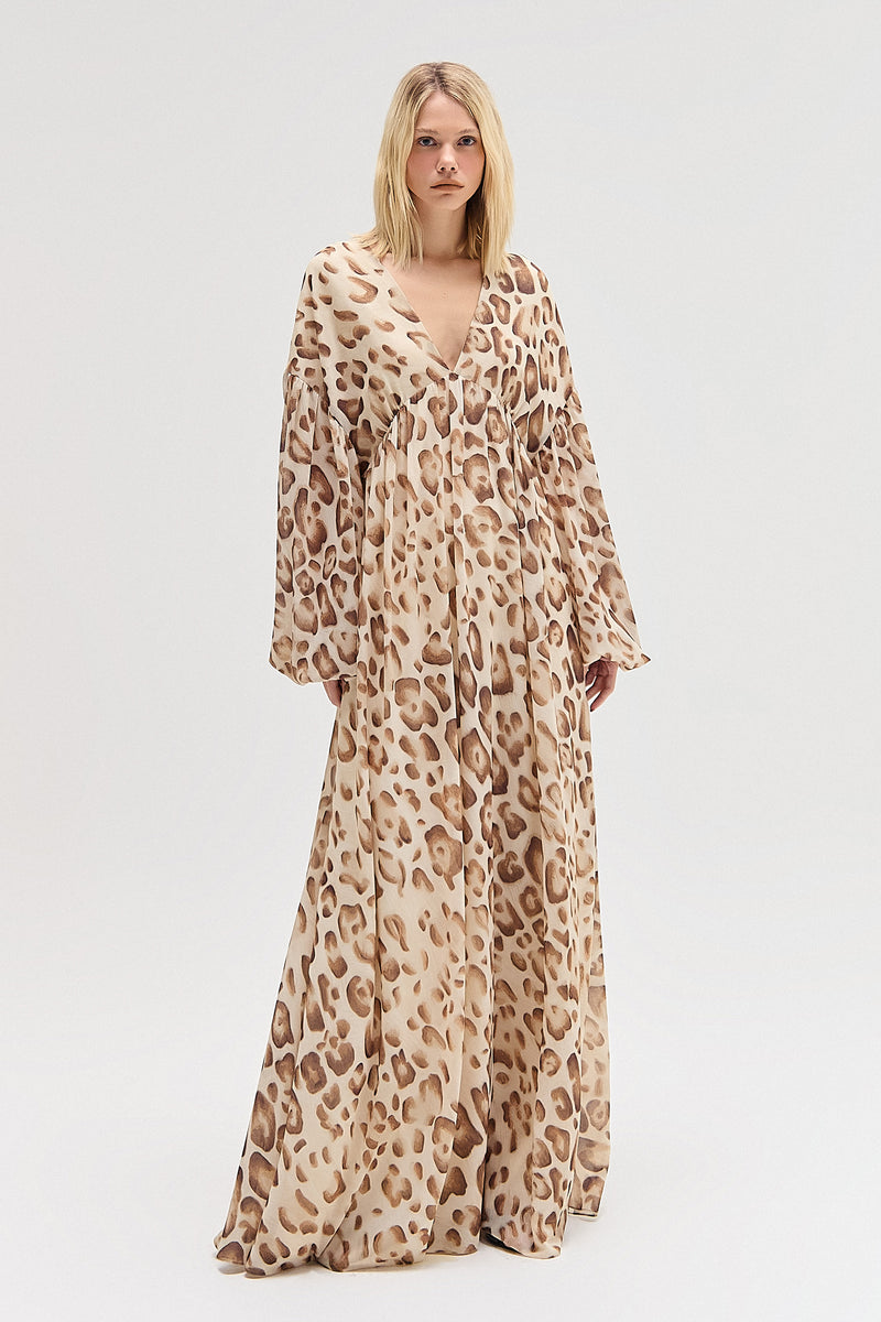 VESTIDO LONGO AMPLO DECOTE V MANGA LONGA CAMBRAIA VISCOSE ONÇA