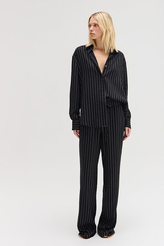 CALÇA CÓS ELÁSTICO LINHO MISTO RISCA DE GIZ PRETO (8616965439715)