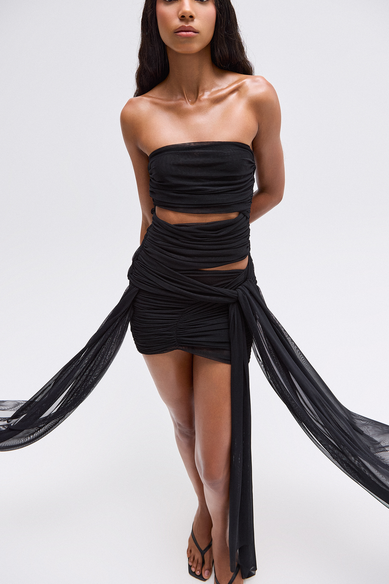 BLUSA TOMARA QUE CAIA TRANSPASSES TULE PRETO (8765748216035)