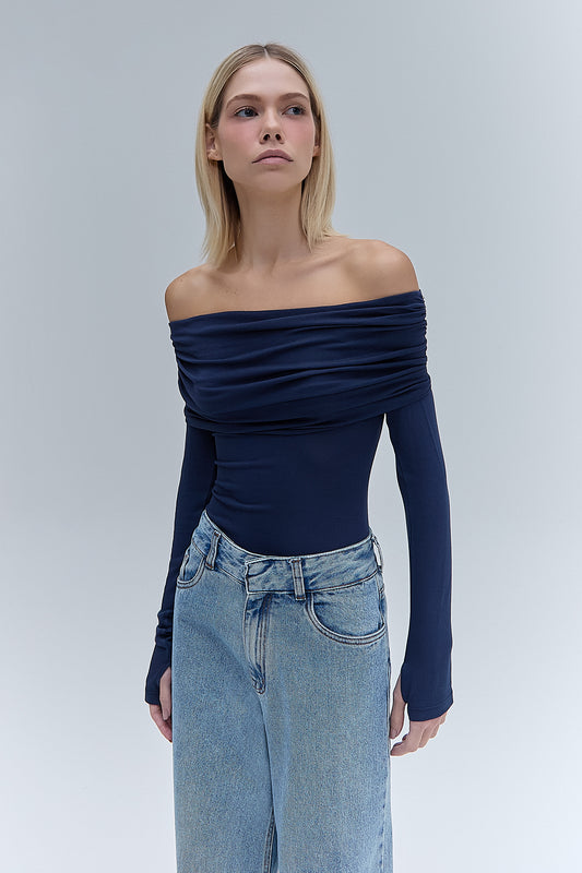 BLUSA UM OMBRO PALA DRAPEADA MALHA AZUL MARINHO (8362929291491)