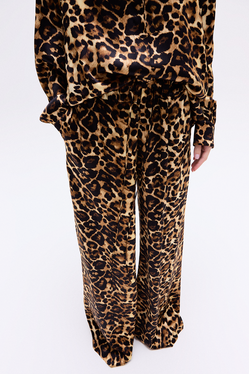 CALÇA CÓS ELÁSTICO CETIM ONÇA (8784854843619)