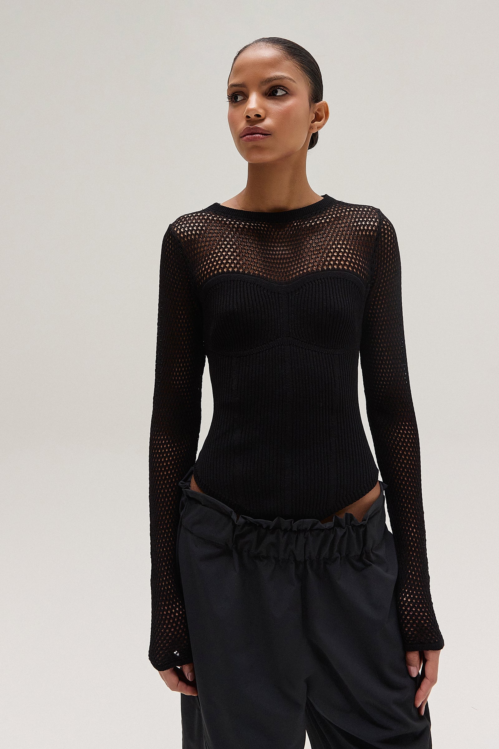 BLUSA TRICOT CORSET MANGA TELA PRETA – TIG STORE