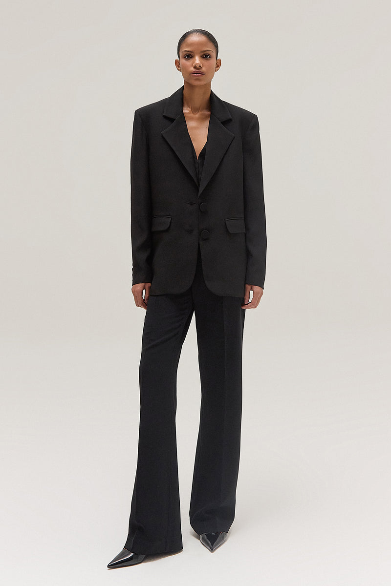 BLAZER CREPE PATOU PRETO (8537362399459)