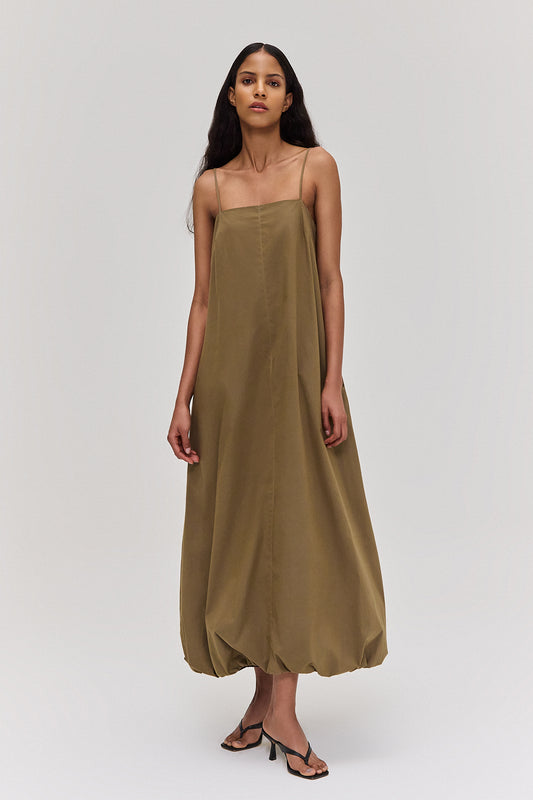 VESTIDO ALÇA LONGO BALONÊ TRICOLINE VERDE OLIVA (8672253411555)