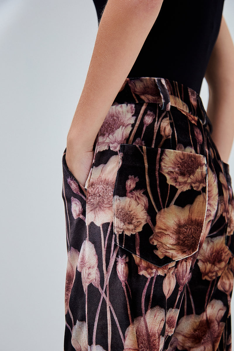 CALÇA RETA VELUDO ESTAMPA FLORAL (8362857955555)