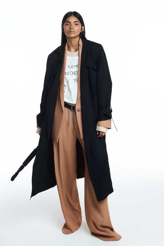 CASACO LONGO CREPE PATOU PRETO (8809477832931)