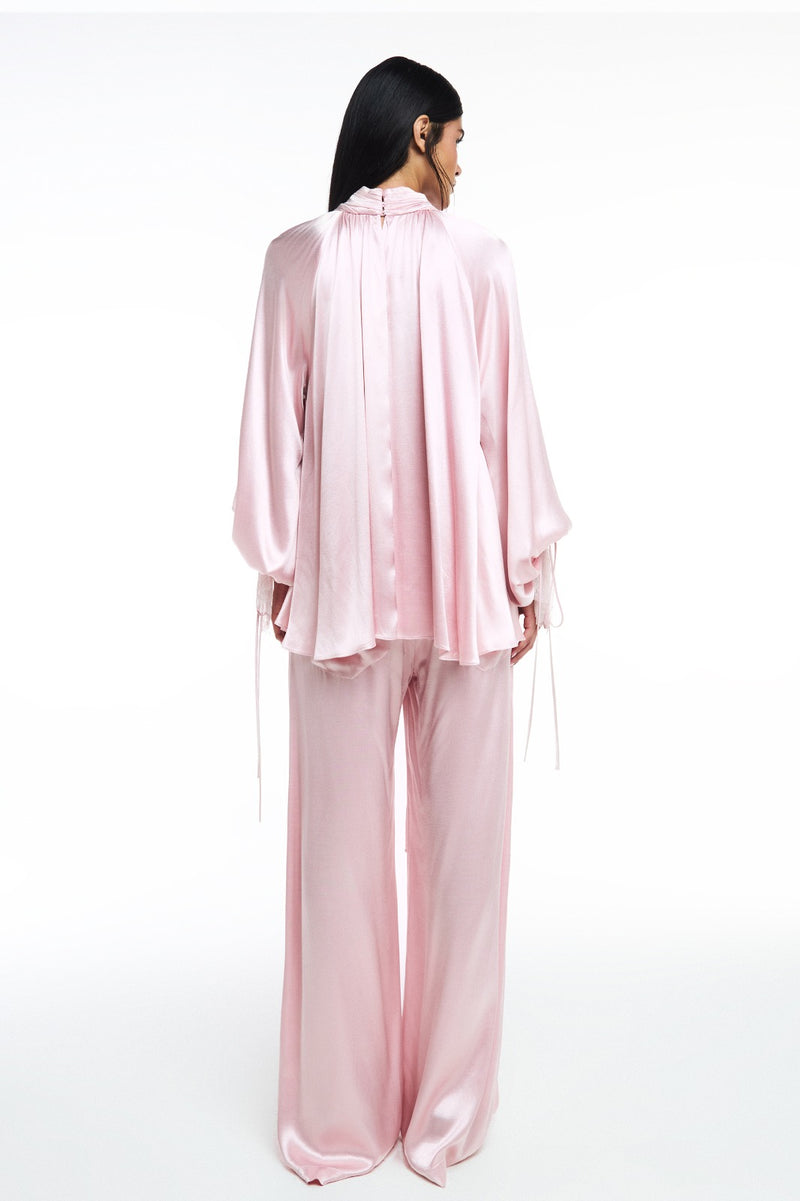 BLUSA GOLA ALTA DRAPEADA CETIM ROSA PUNHO RENDA (8809476522211)