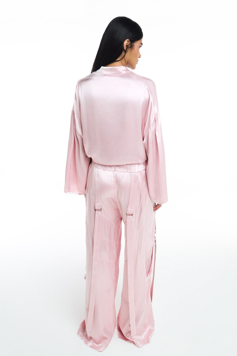 CALÇA RECORTES FAIXAS CETIM ROSA (8809477177571)