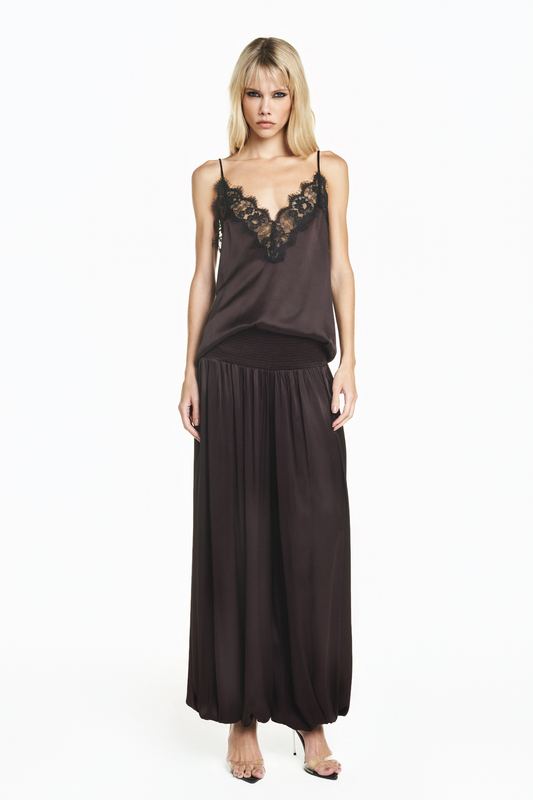 REGATA DECOTE RENDA CETIM MARROM