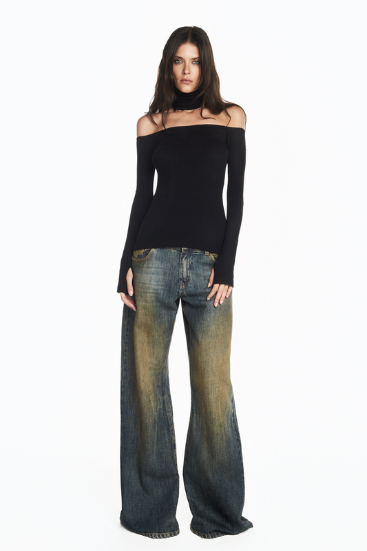 BLUSA DECOTE GOLA FALSA MALHA PRETA