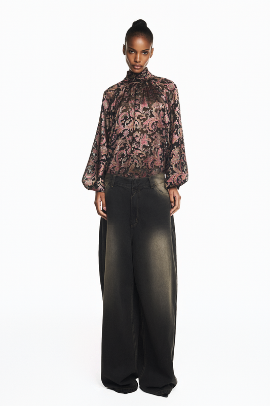 BLUSA MANGA LONGA GOLA ALTA GEORGETE DEVORÊ PRETO E VERMELHO