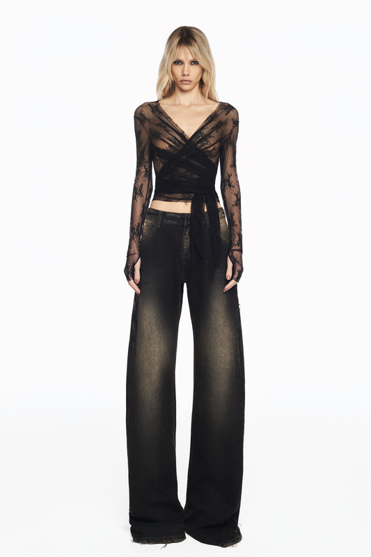 CALÇA JEANS FLARE CINTURA BAIXA COSTURA LATERAL FADED BLACK DENIM