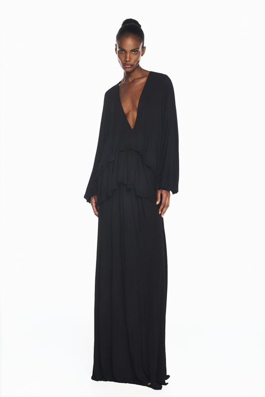 VESTIDO LONGO AMPLO MANGA LONGA DECOTE V BABADO BALONÊ MALHA PRETO