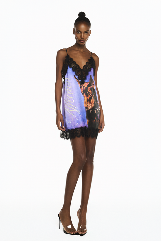 VESTIDO CURTO CETIM DOBERMANN PEDRAS