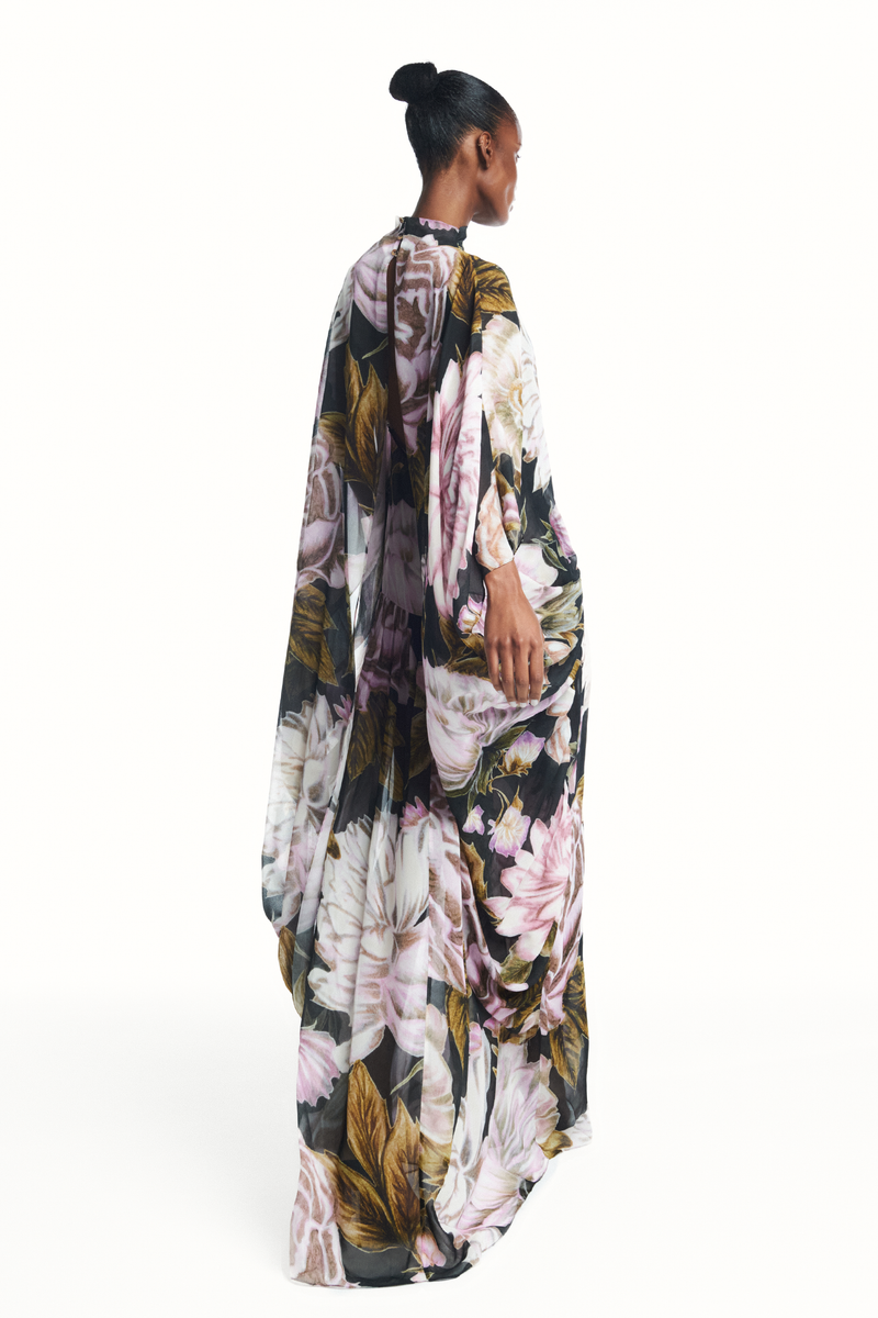 VESTIDO LONGO AMPLO CAPA GEORGETE FLORAL PRETO (8980757610723)
