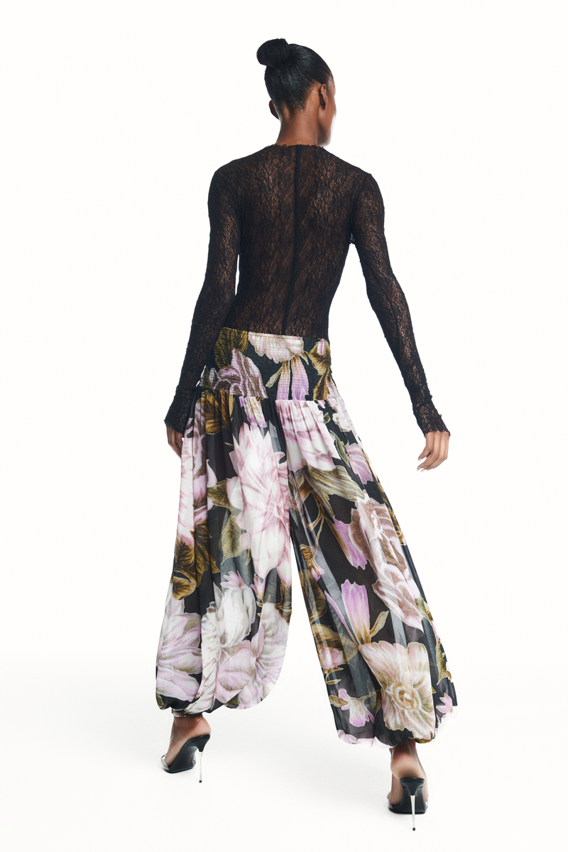 CALÇA PALA E PUNHO LASTEX FLORAL PRETO (8980752892131)