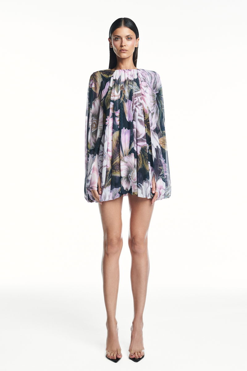 VESTIDO CURTO AMPLO BALONÊ CAPA TULE FLORAL PRETO (8980756529379)