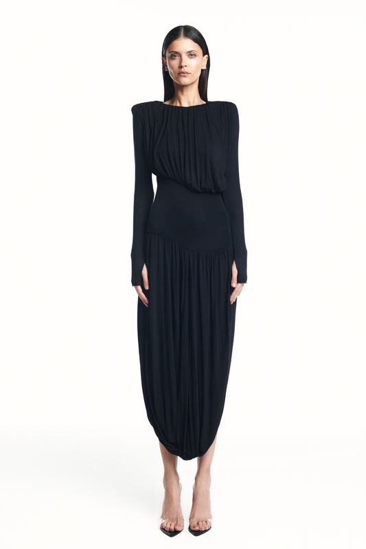 VESTIDO LONGO MANGA LONGA SAIA TORCIDA CORPO DRAPEADO MALHA PRETO (8980759281891)
