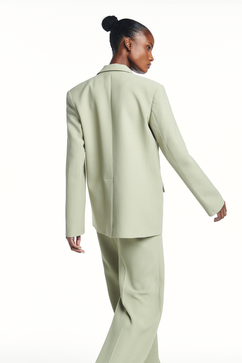 CALÇA ALFAIATARIA PERNA RETA FRISO FRONTAL PATOU HEAVY VERDE MENTA (8980752400611)