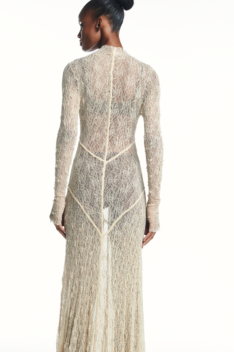 VESTIDO LONGO MANGA LONGA RECORTES RENDA BEGE (8980758462691)