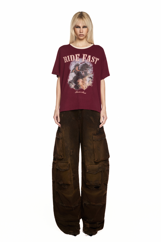 CALÇA JEANS MARROM PUÍDOS MÚLTIPLOS BOLSOS