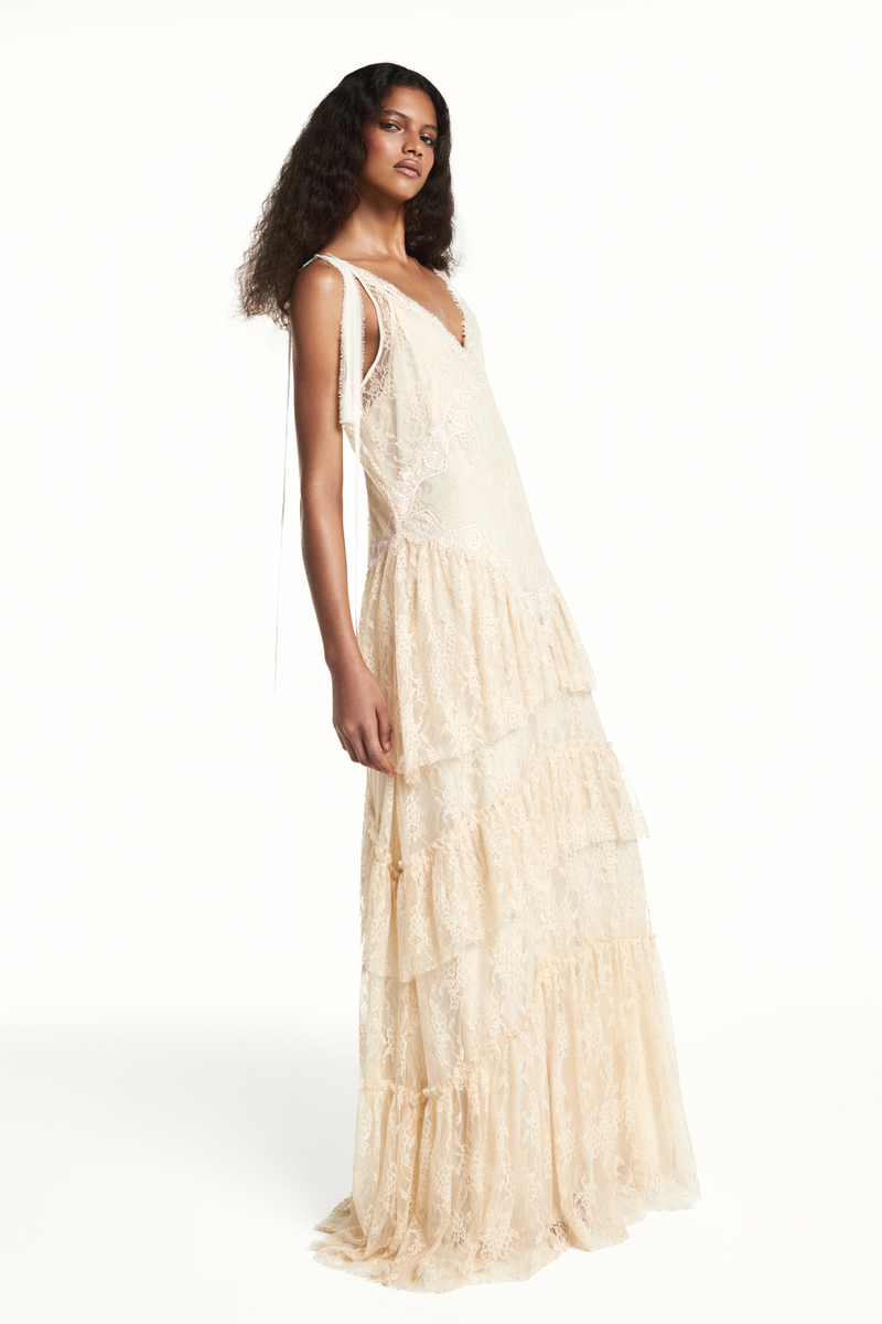 VESTIDO LONGO ALÇA BABADOS RENDA BEGE