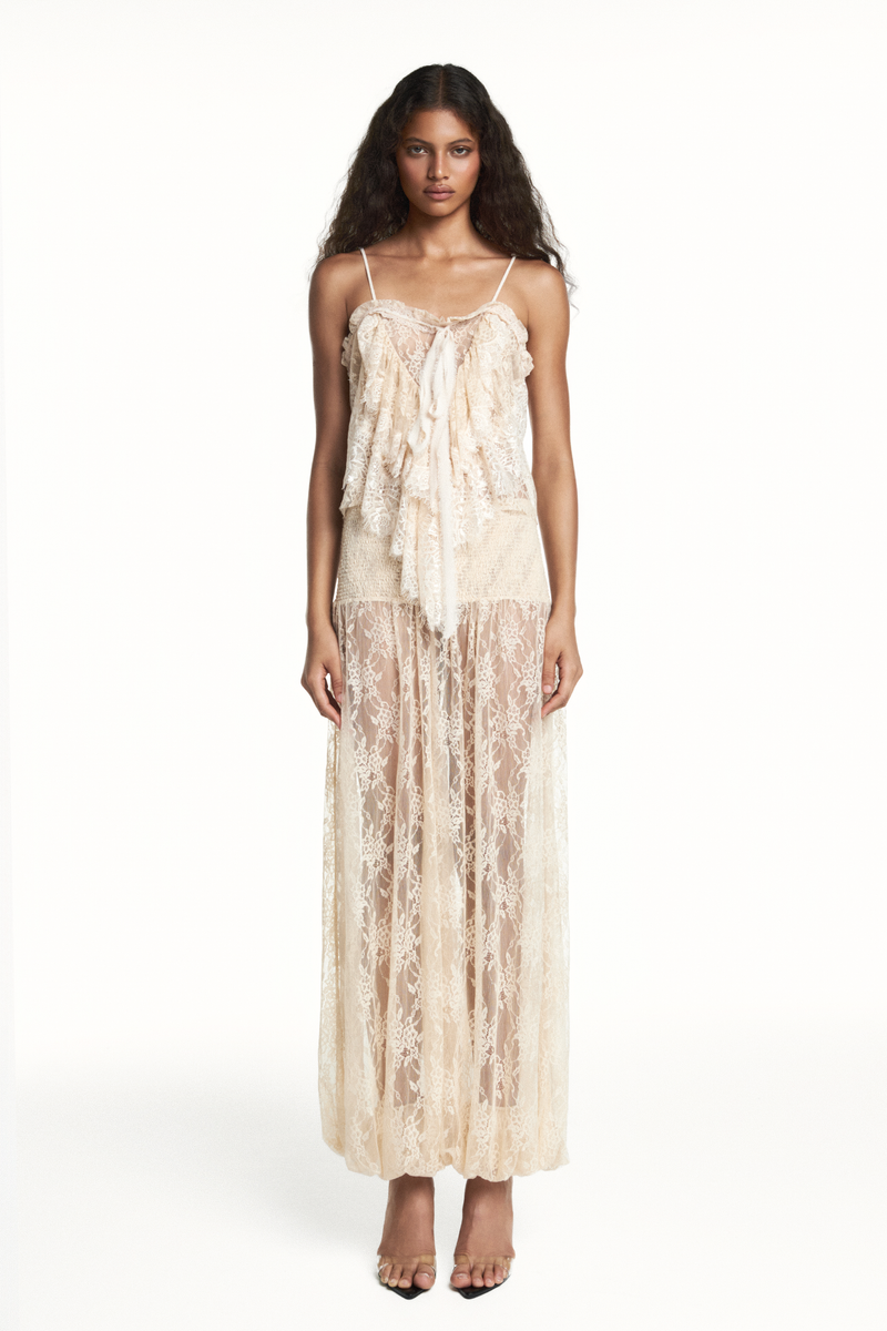 REGATA ALÇA BABADOS FRONTAIS RENDA BEGE