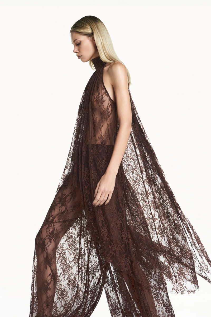 BLUSA GOLA ALTA MULLET RENDA MARROM