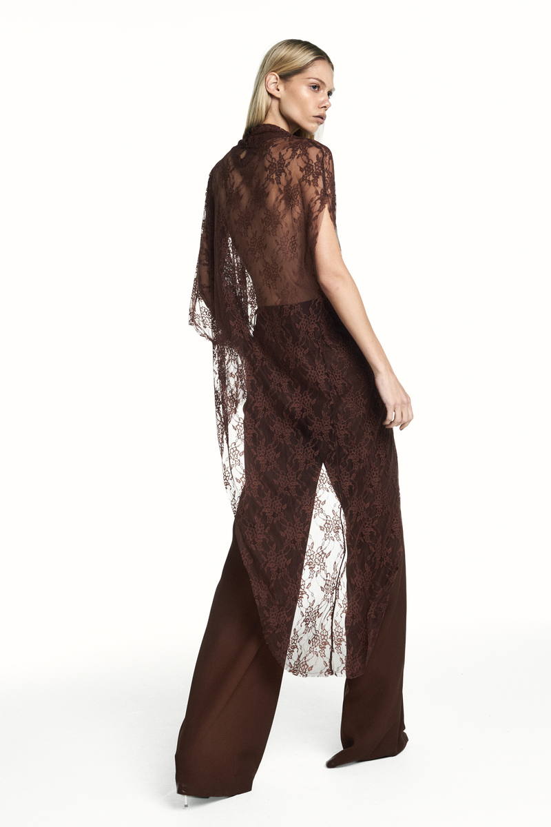 BLUSA KAFTAN ASSIMÉTRICA RENDA MARROM