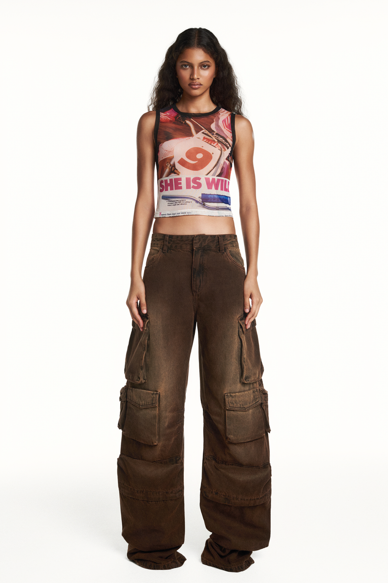 CALÇA JEANS MULTIPLOS BOLSOS MARROM