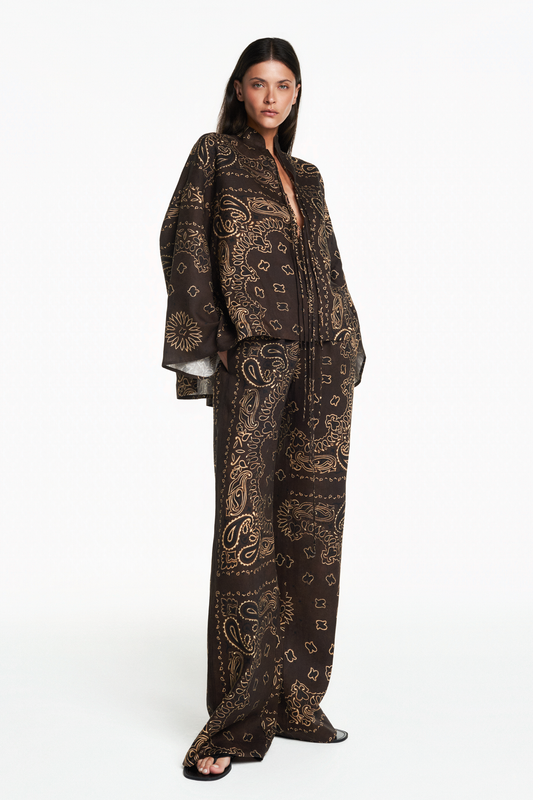 BATA LINHO BANDANA MARROM