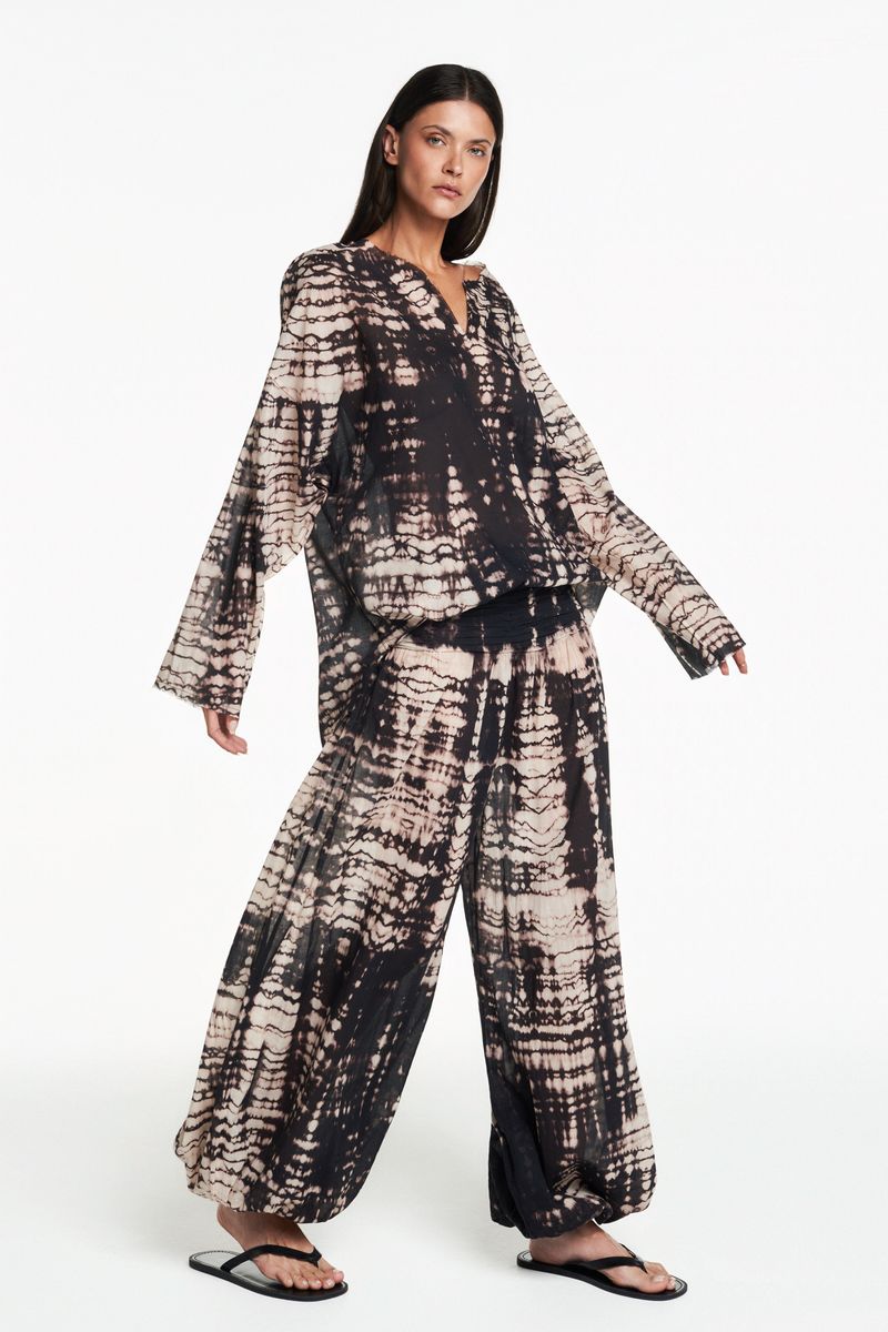 CALÇA PALA DRAPEADA ELÁSTICO BARRA ALGODÃO TIE DYE PRETO