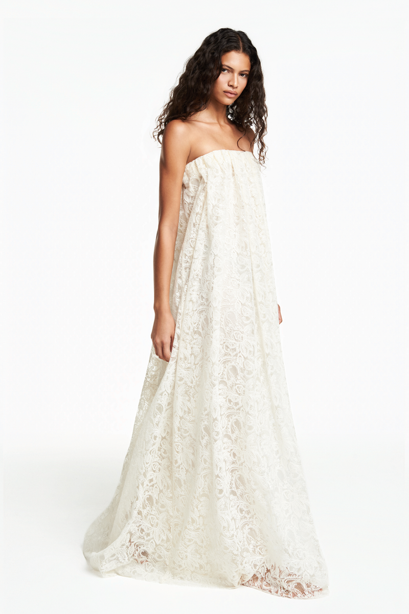 VESTIDO LONGO TOMARA QUE CAIA TULE CORDONÊ BORDADO