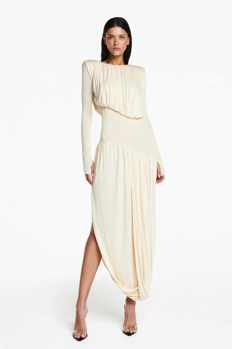 VESTIDO LONGO MANGA LONGA SAIA TORCIDA CORPO DRAPEADO MALHA MANTEIGA