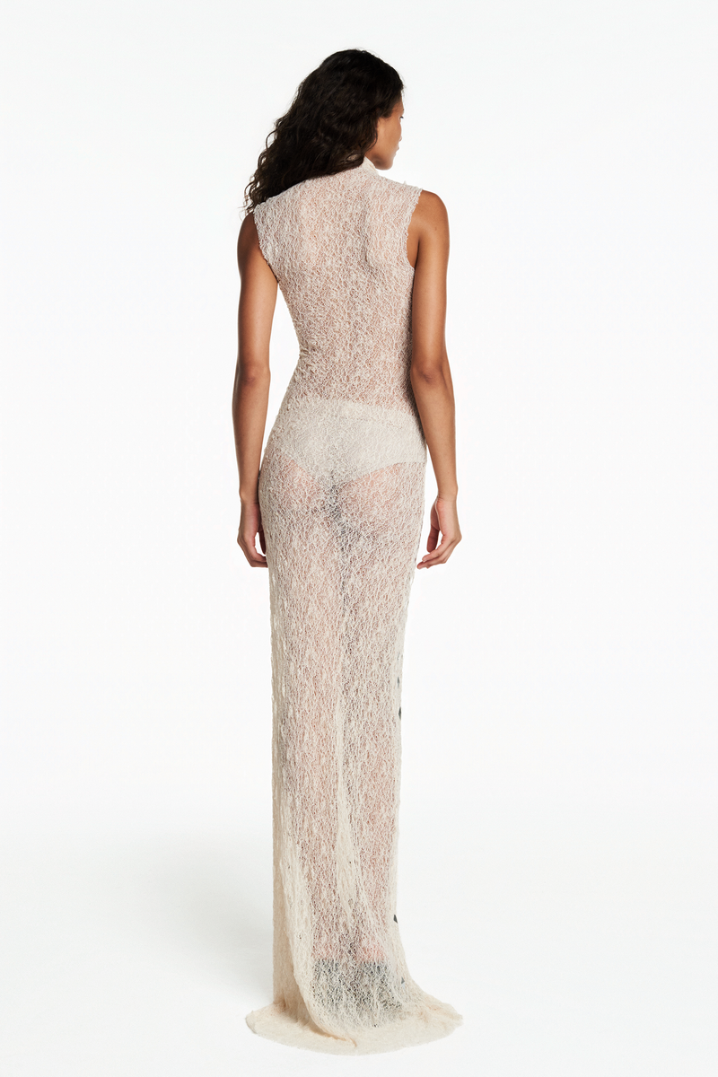 VESTIDO LONGO SEM MANGA GOLA ALTA METAIS RENDA OFF WHITE